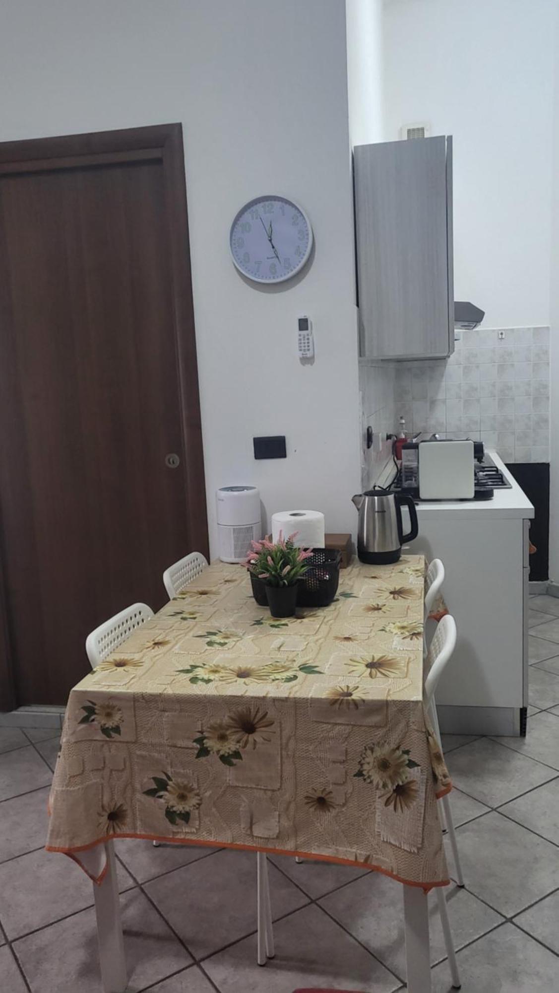 Apartamento Casa Manzoni Novara Exterior foto